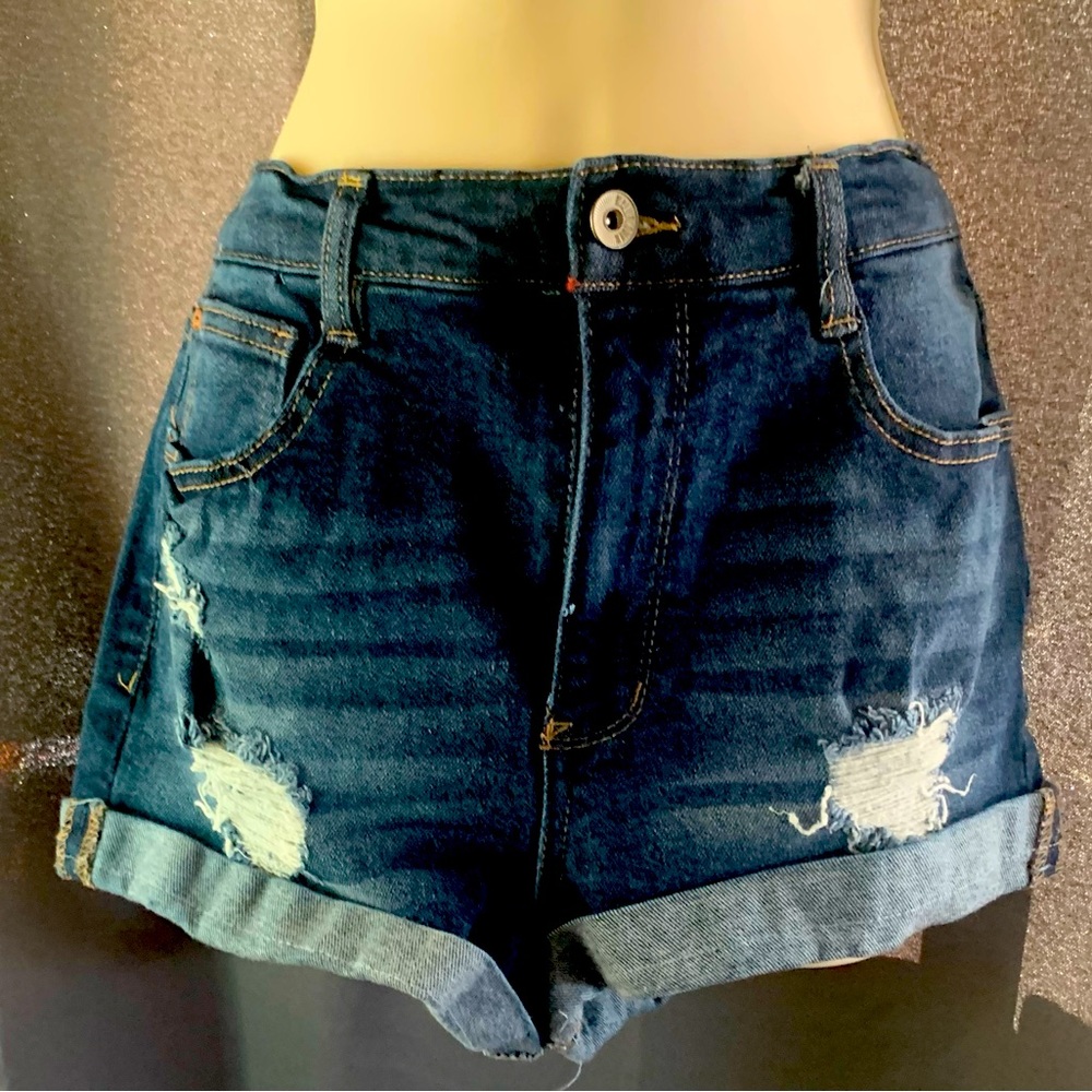 Juniors cuffed shorts